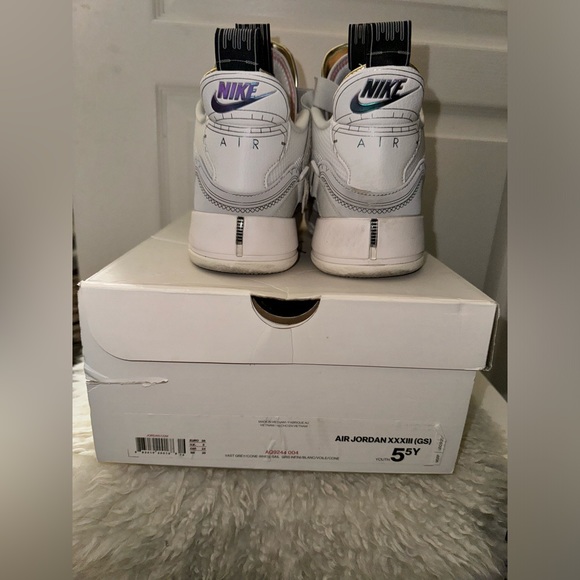 Air Jordan 13 Gs perfect condition - Picture 2 of 3